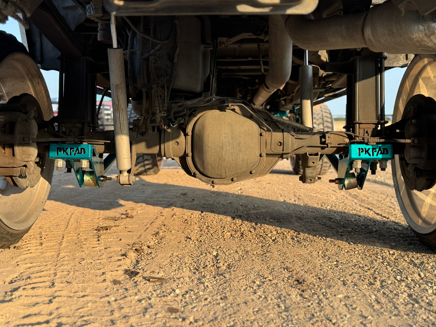 11-25 Ford F250/ F350 Traction Bars