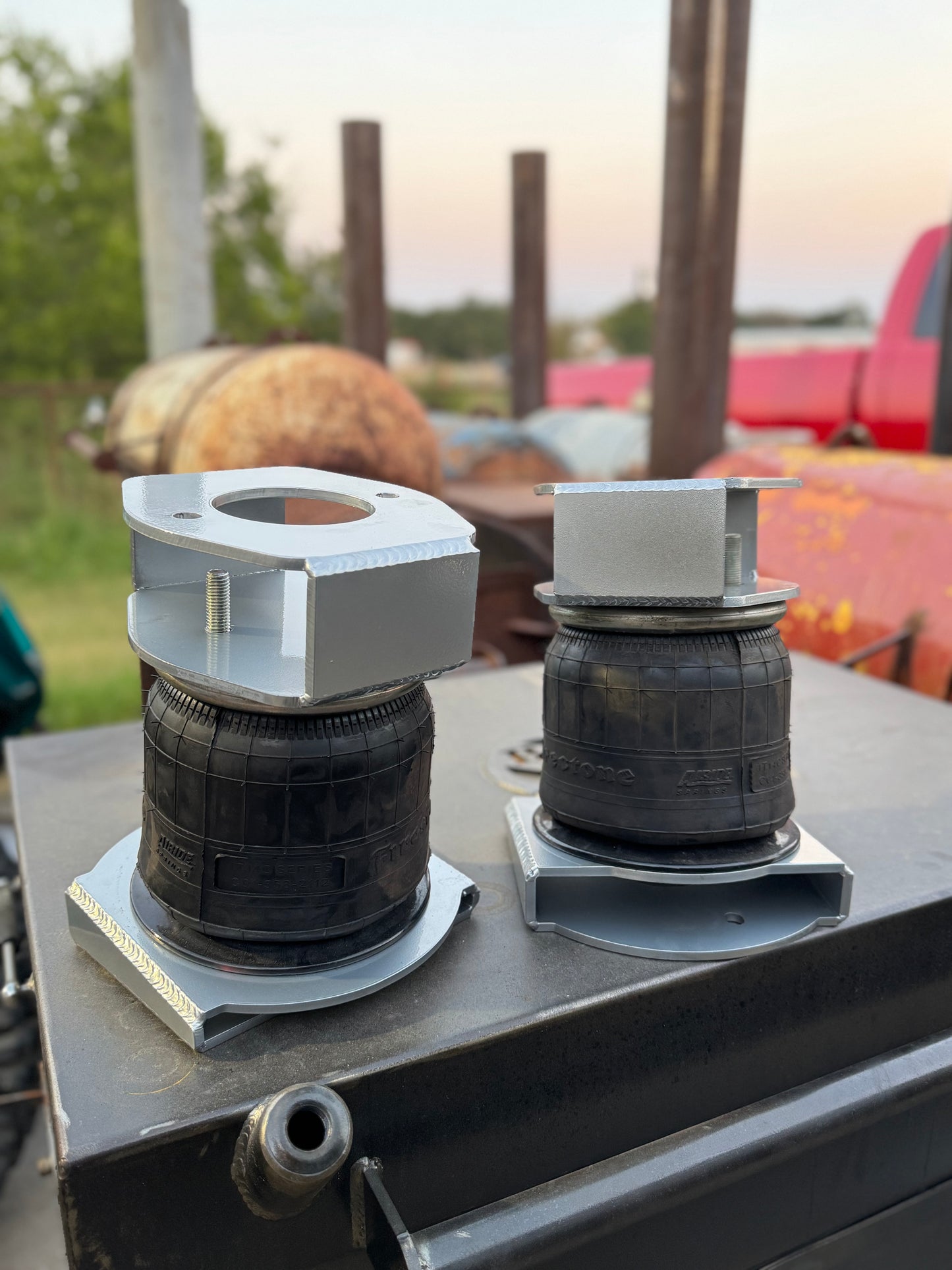 14+ Ram 2500 Rear Air Bag Kit