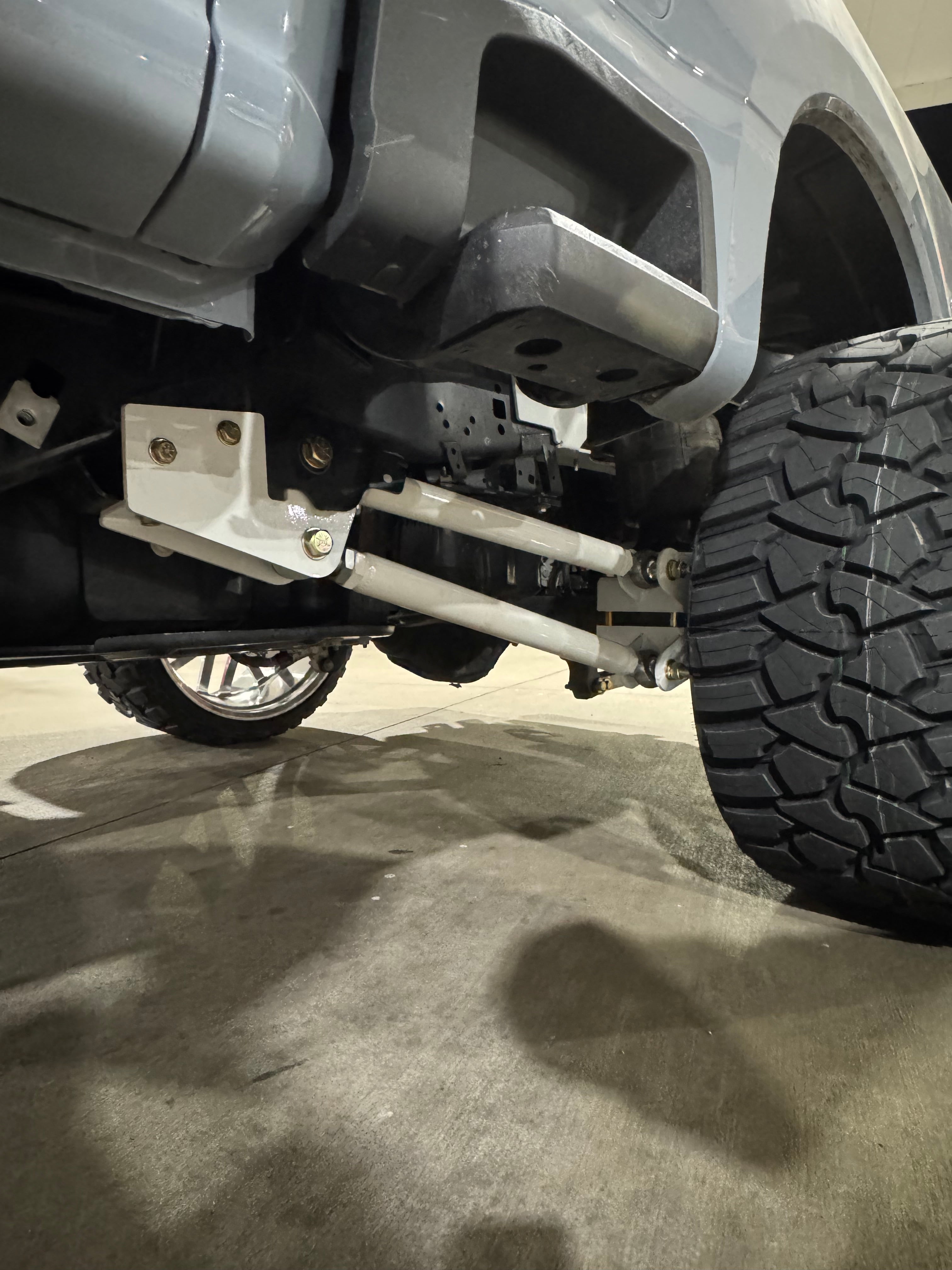 23+ Ford F250/350 Full Air Ride Kit