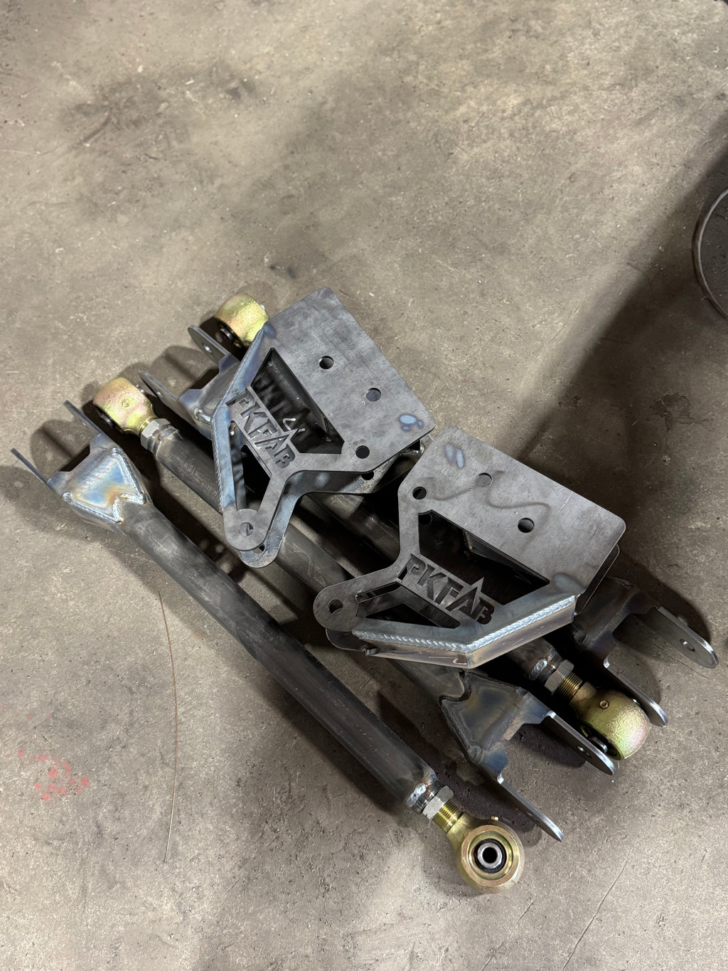 11+ Ford F-250/350 Front 4 Link